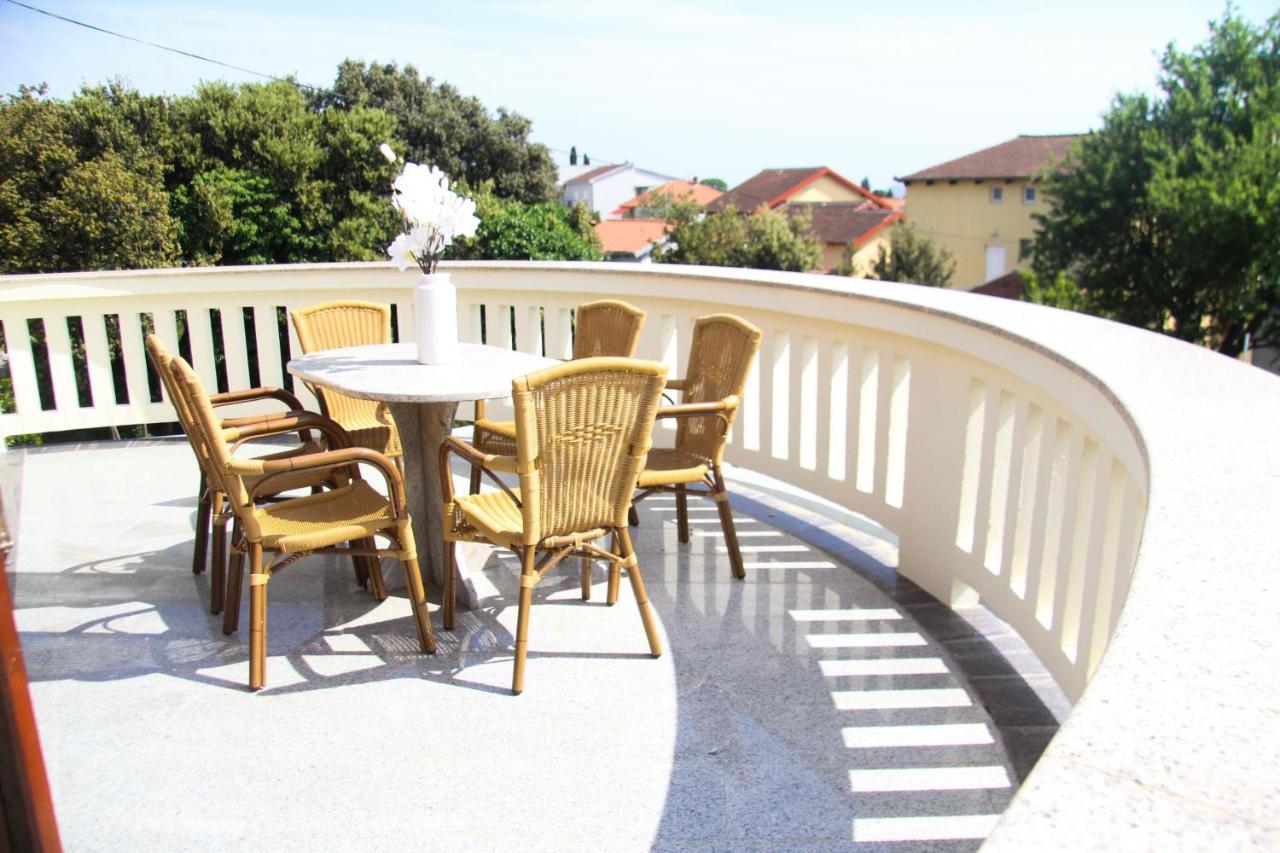 Lusi House Villa Sveti Filip i Jakov Exteriör bild