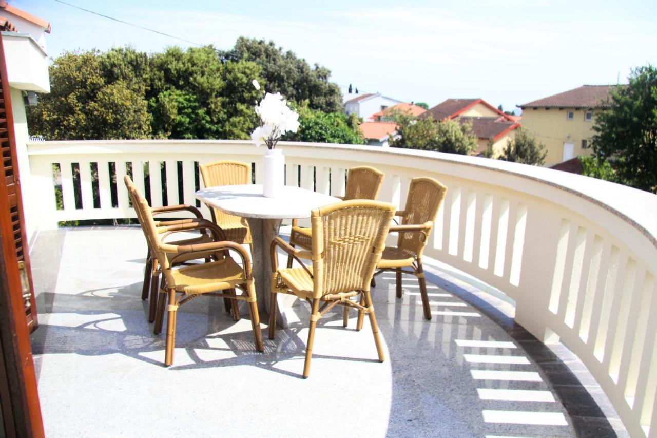 Lusi House Villa Sveti Filip i Jakov Exteriör bild