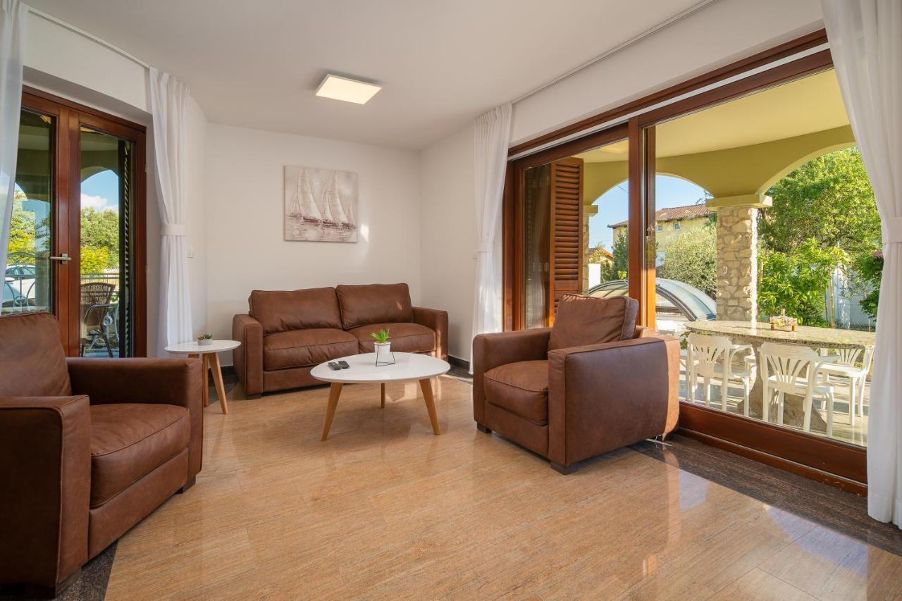 Lusi House Villa Sveti Filip i Jakov Exteriör bild