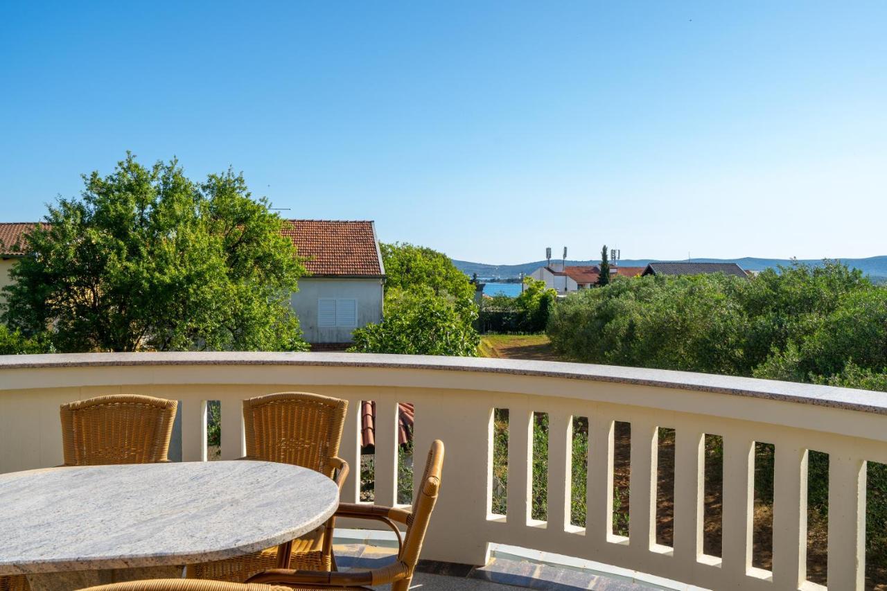 Lusi House Villa Sveti Filip i Jakov Exteriör bild