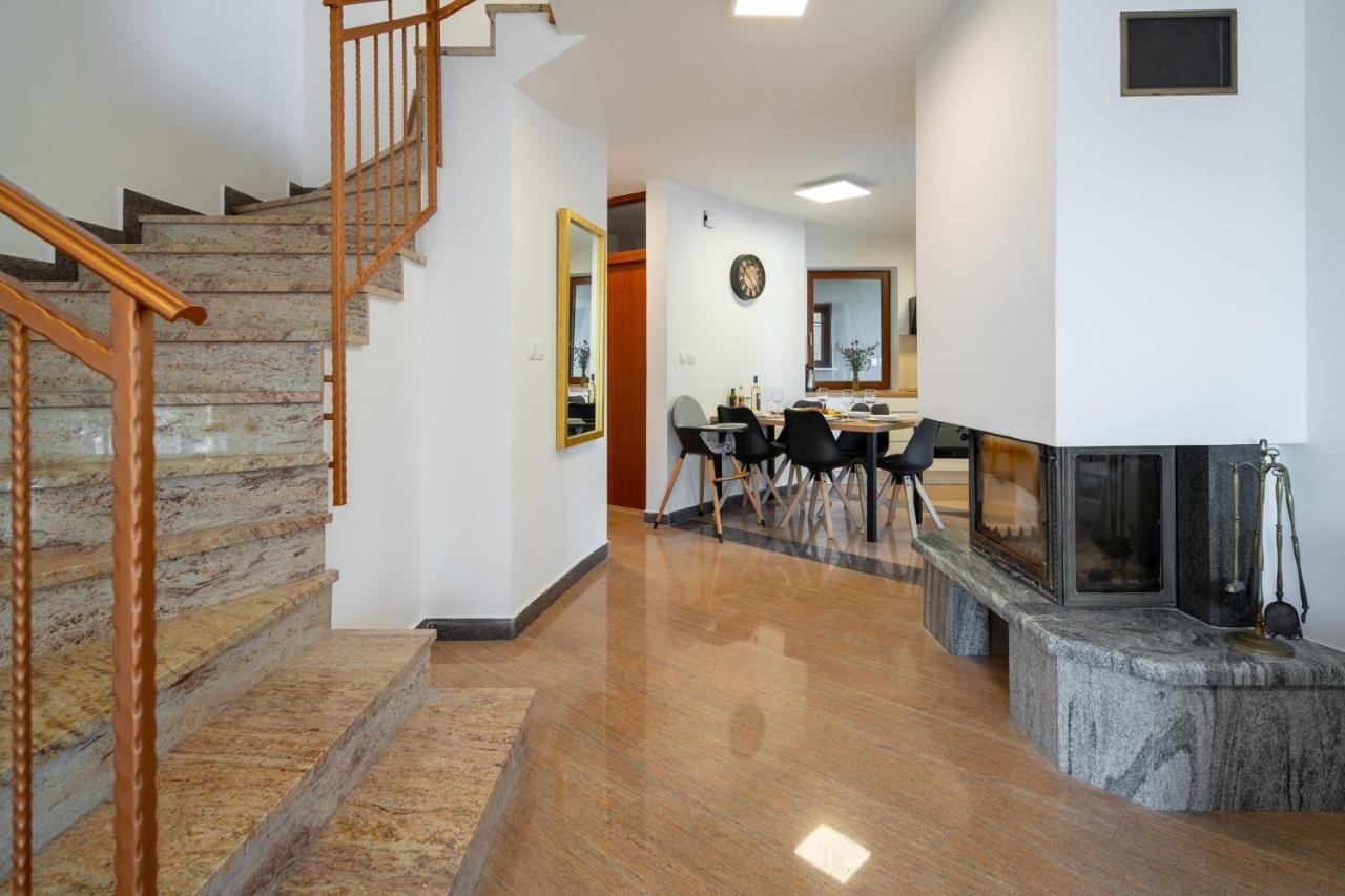 Lusi House Villa Sveti Filip i Jakov Exteriör bild